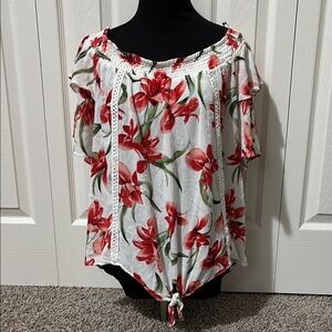 Size L Floral Off-Shoulder Top - Red and White